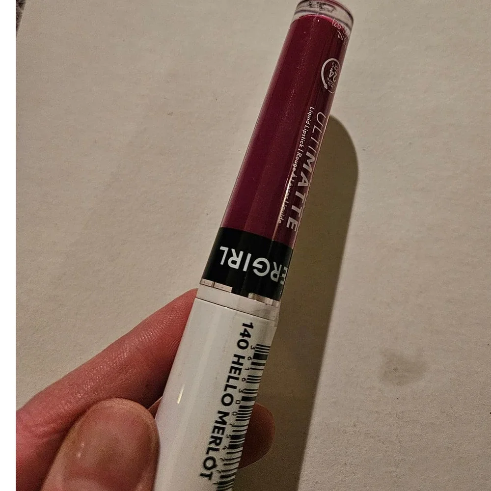 NEW! CoverGirl Outlast Ultimatte Liquid Lipstick 140 Hello Merlot ~ Vegan